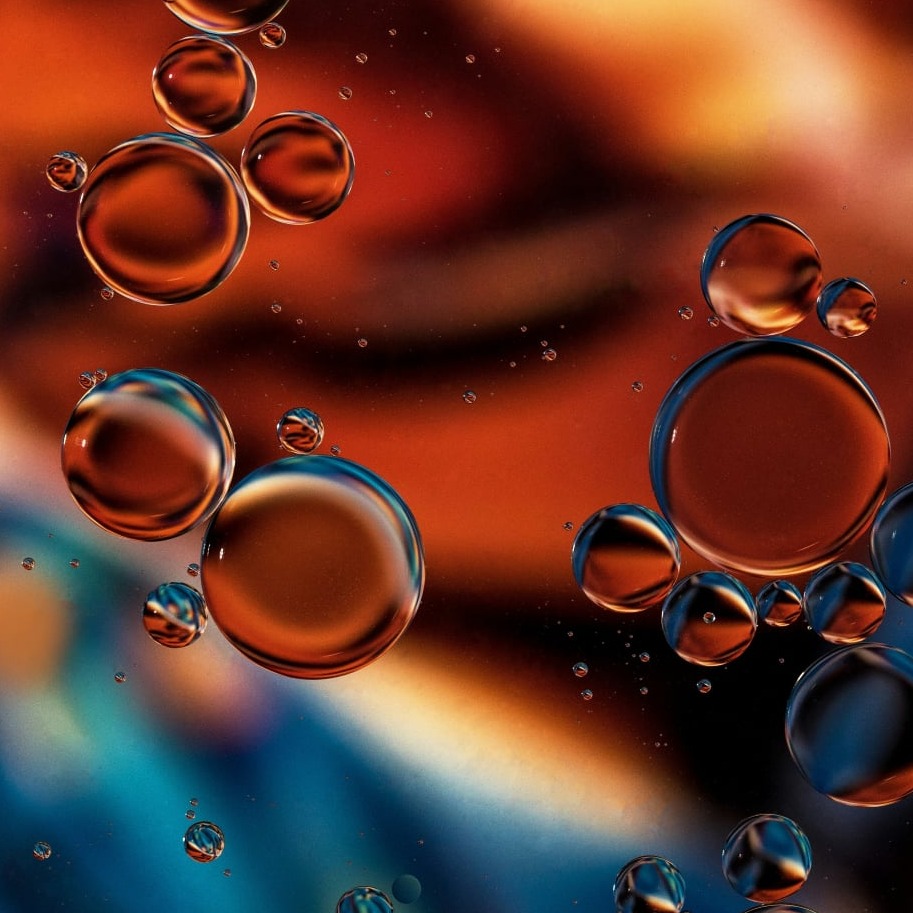 company specializing in supporting the transformation of plastic waste into environmentally friendly marine fuel